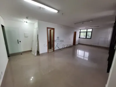Conjunto Comercial / Sala à venda, 47m² no Centro, São José dos Campos