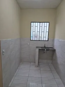 Casa com 1 Quarto para alugar, 50m² no Coroado, Manaus