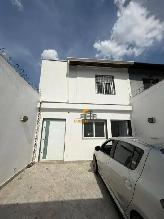 Foto do imóvel - Imóvel comercial para alugar com 2 quartos, 2 banheiros, 2 vagas na garagem e cozinha, próximo.