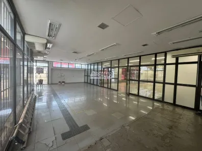 Casa com 1 Quarto para alugar, 570m² no Centro, Uberaba