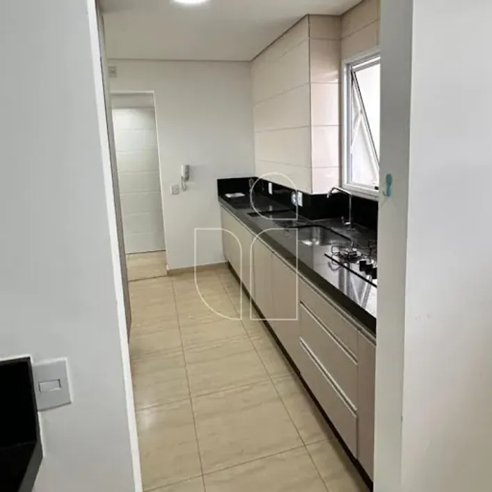 Foto do imóvel - Apartamento à venda com 3 quartos, 2 banheiros e 84 m² em