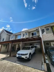 Sobrado com 3 Quartos à venda, 130m² no Uberaba, Curitiba