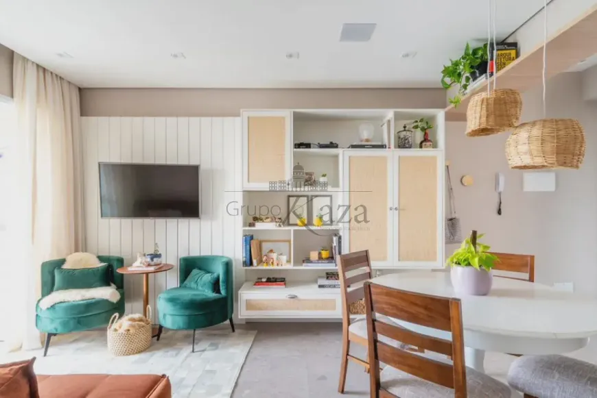 Foto do imóvel - Apartamento à venda com 1 quarto, 1 suíte, 1 banheiro e 1 vaga na garagem próximo à Estação.