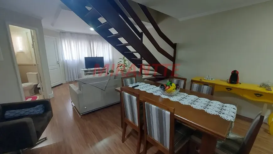 Foto do imóvel - Casa de condomínio à venda com 3 quartos, 1 suíte, 140 m², 5 banheiros e 2 vagas na garagem em