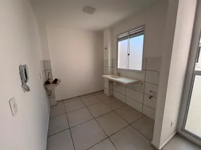 Apartamento com 2 Quartos para alugar, 45m² no Coaçu, Eusébio