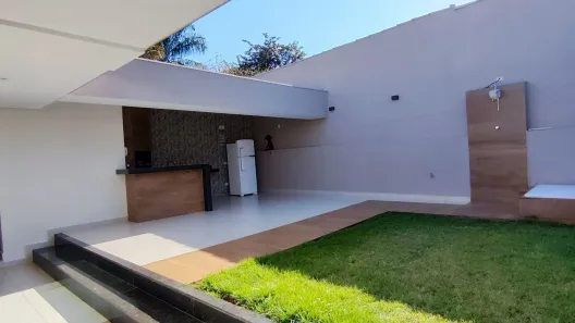 Casa com 3 Quartos à venda, 180m² no Daniel Fonseca, Uberlândia
