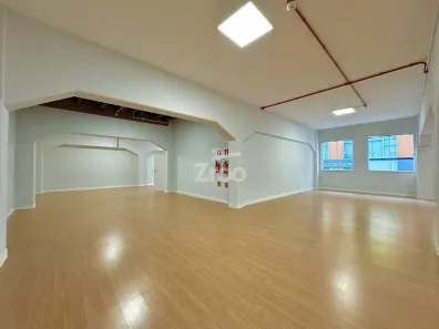 Conjunto Comercial / Sala para alugar, 350m² no Centro, Blumenau