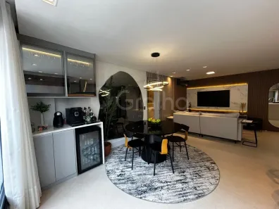 Apartamento com 3 Quartos à venda, 95m² no Canto, Florianópolis