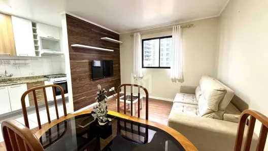 Apartamento com 2 Quartos à venda, 61m² no Centro, Curitiba