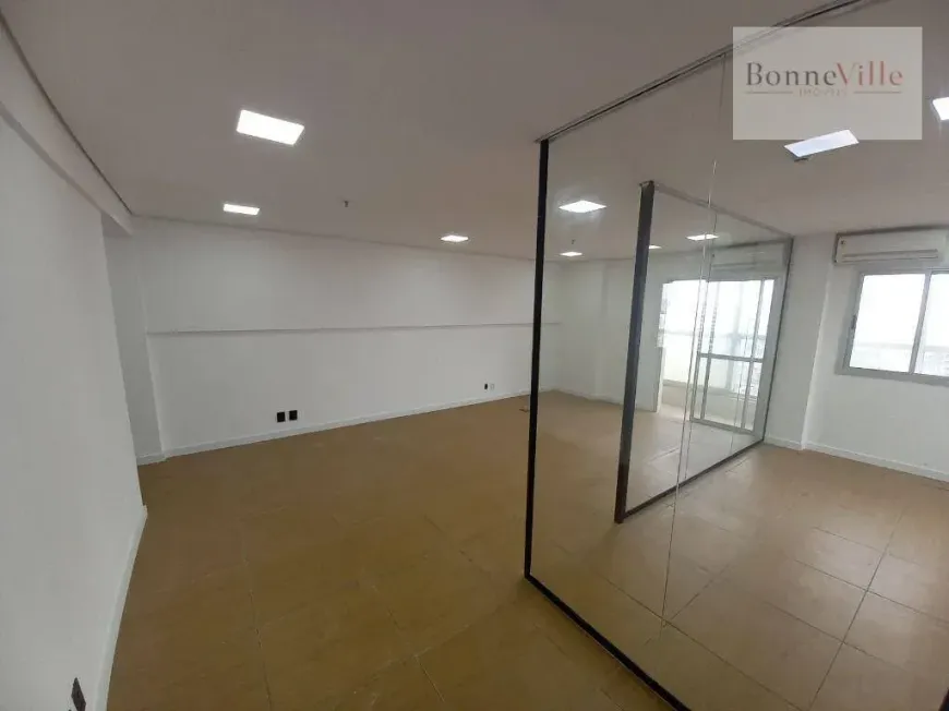 Foto do imóvel - Sala/Conjunto/Escritório para alugar com 60 m², 1 banheiro, 1 vaga na garagem e ar-condicionado.