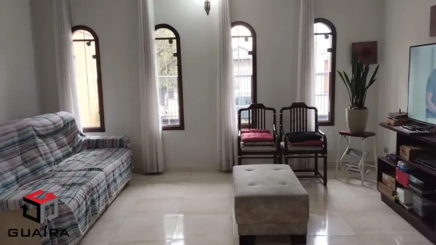 Foto do imóvel - Sobrado à venda com 4 quartos, 1 suíte, 4 banheiros, 250 m² e 3 vagas em