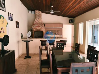 Sobrado com 4 Quartos para alugar, 337m² no Centro, Sorocaba