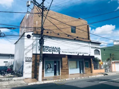 Prédio Inteiro à venda, 589m² no Centro, Macaé