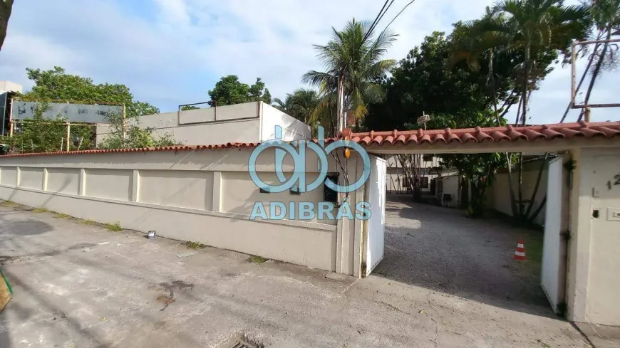 Foto do imóvel - Casa para alugar com 195 m², 3 quartos, 2 banheiros, 4 vagas