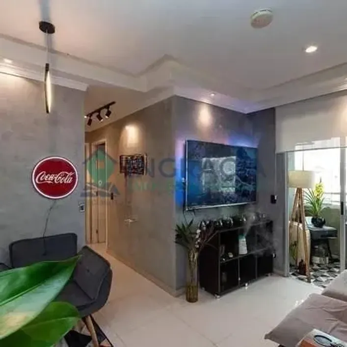 Foto do imóvel - Apartamento para alugar com 2 quartos, 1 banheiro, piscina no condomínio e 1 vaga na garagem.