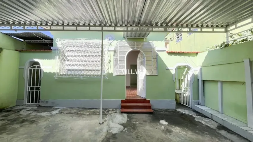 Foto do imóvel - Casa à venda com 3 quartos, 2 banheiros e 110 m² em