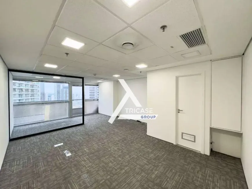 Foto do imóvel - Sala/Conjunto/Escritório para alugar com 42 m², 1 banheiro, 1 vaga na garagem e ar-condicionado.