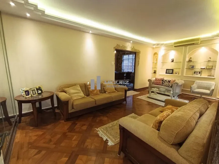 Foto do imóvel - Casa para alugar com 264 m², 5 quartos, 5 banheiros, 1 vaga