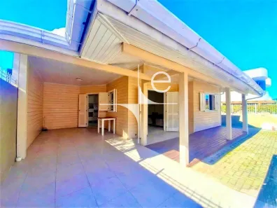 Casa com 2 Quartos para alugar, 85m² no Campeche, Florianópolis