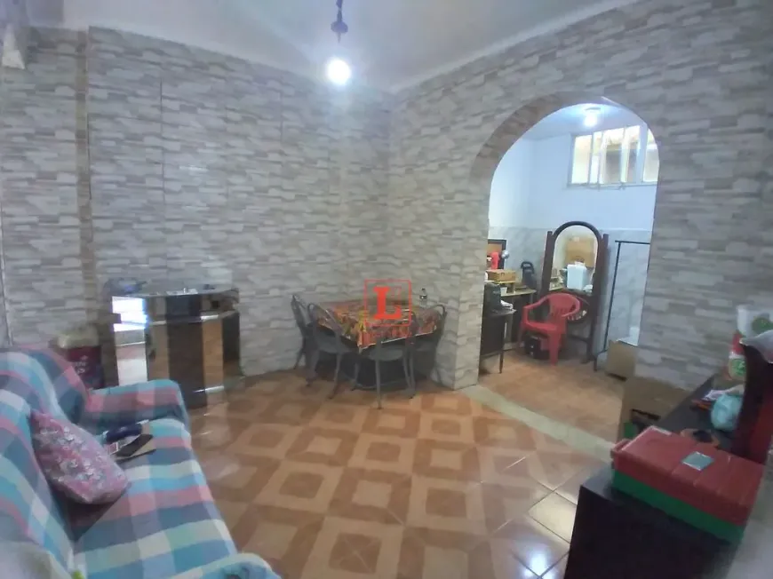 Foto do imóvel - Apartamento à venda com 2 quartos, 2 banheiros, condomínio com elevador e aceita animais.