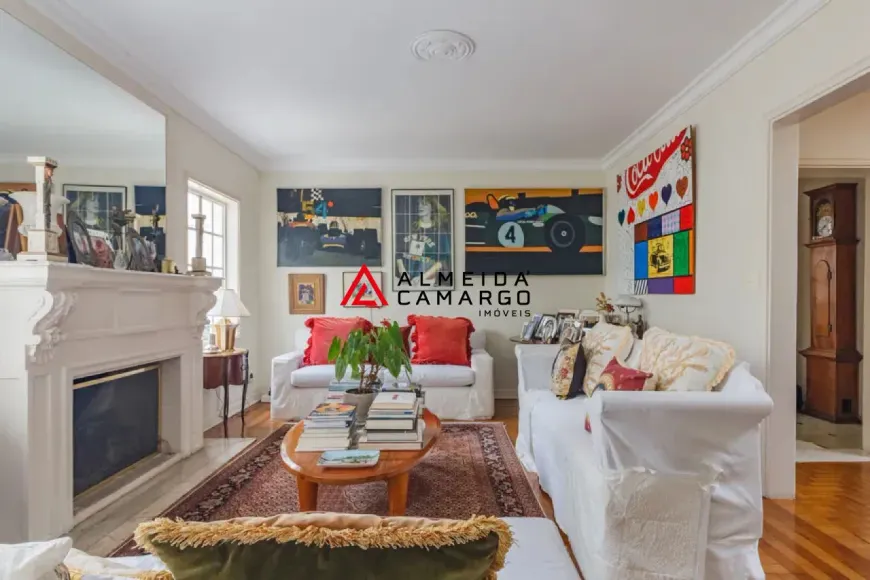Foto do imóvel - Casa para comprar com 300 m², 4 quartos, 5 banheiros, 3 vagas