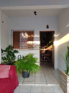 Casa com 2 Quartos à venda, 182m² no Granada, Uberlândia