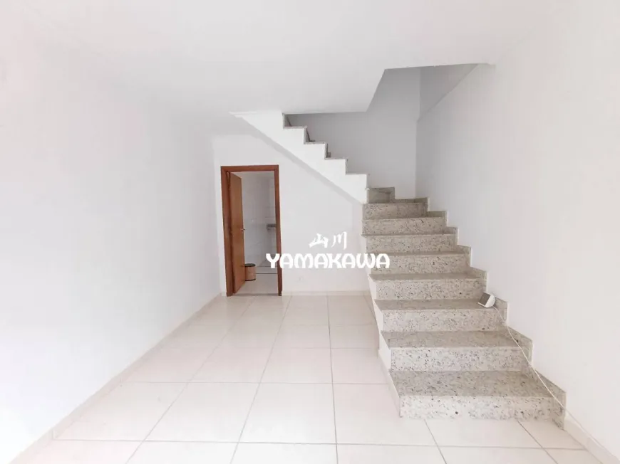 Foto do imóvel - Sobrado para alugar com 3 quartos, 2 banheiros, 5 vagas na garagem e quintal em
