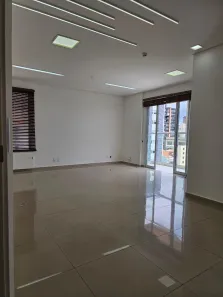 Conjunto Comercial / Sala à venda, 40m² no Parque Campolim, Sorocaba