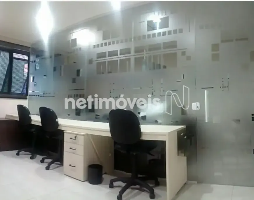 Foto do imóvel - Sala/Conjunto/Escritório para alugar com 32 m², 2 banheiros, 1 vaga na garagem e ar-condicionad.