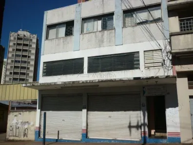 Apartamento com 3 Quartos para alugar, 80m² no Centro, Londrina