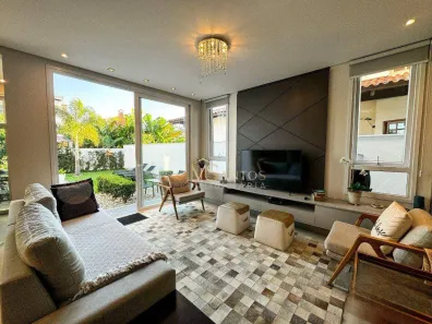 Casa com 4 Quartos à venda, 243m² no Jurerê Internacional, Florianópolis