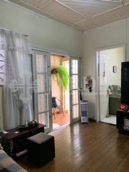 Foto do imóvel - Casa à venda com 2 quartos, 1 banheiro e 1 vaga na garagem de 110 m² em
