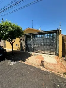 Casa com 3 Quartos para alugar, 159m² no Centro, Araraquara