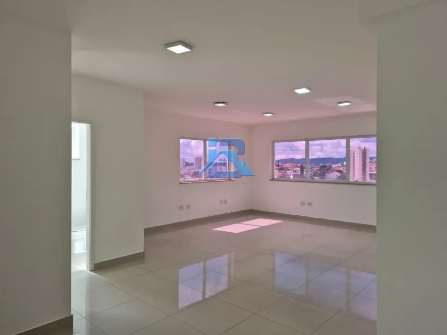 Foto do imóvel - Sala/Conjunto/Escritório para alugar com 45 m² e 1 banheiro disponível para locação em