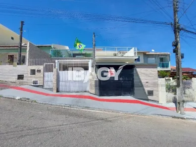 Casa com 2 Quartos para alugar, 65m² no Forquilhas, São José