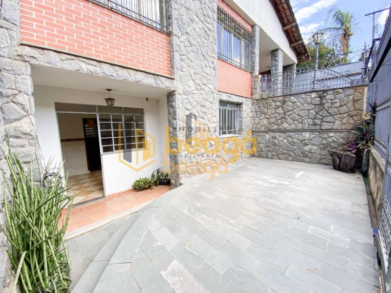 Casa com 2 quartos — Dom Cabral, Belo Horizonte
