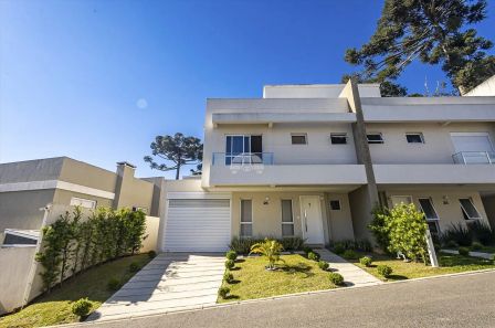 Sobrado com 3 Quartos à venda, 154m² no Santa Cândida, Curitiba