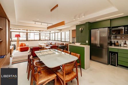 Galpão / Depósito / Armazém com 2 Quartos à venda, 145m² no Mont Serrat, Porto Alegre