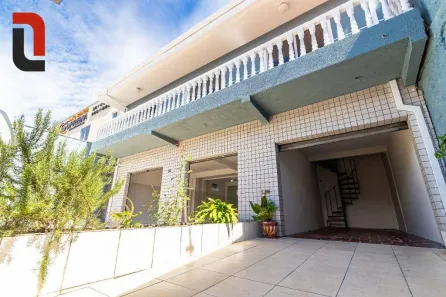 Casa com 5 Quartos à venda, 280m² no Uberaba, Curitiba