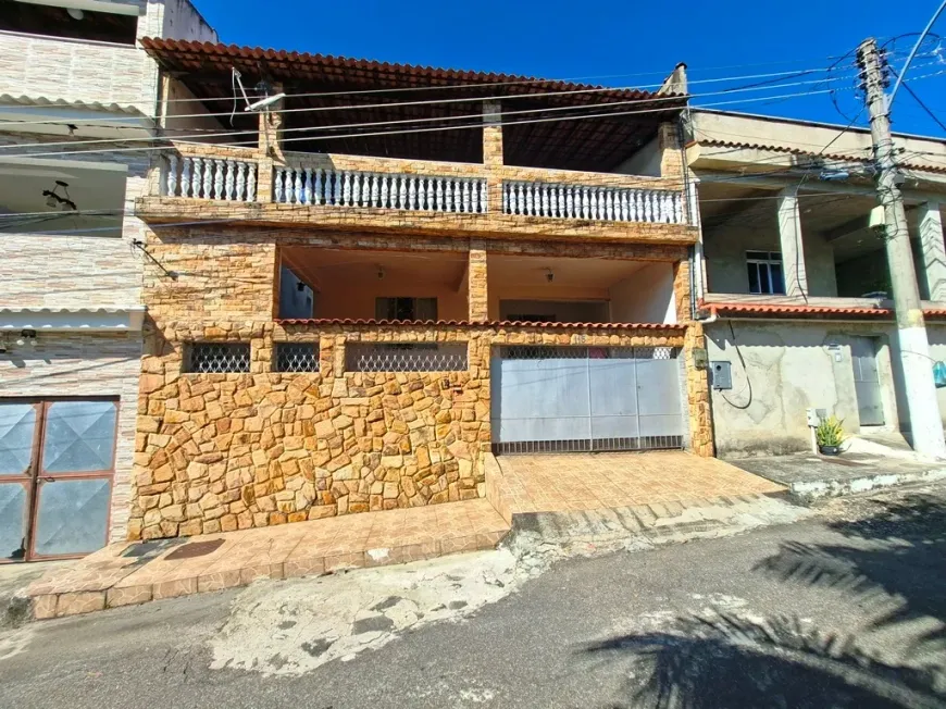 Foto do imóvel - Casa de condomínio à venda com 3 quartos, 2 suítes, 222 m², 1 banheiro e 1 vaga na garagem em