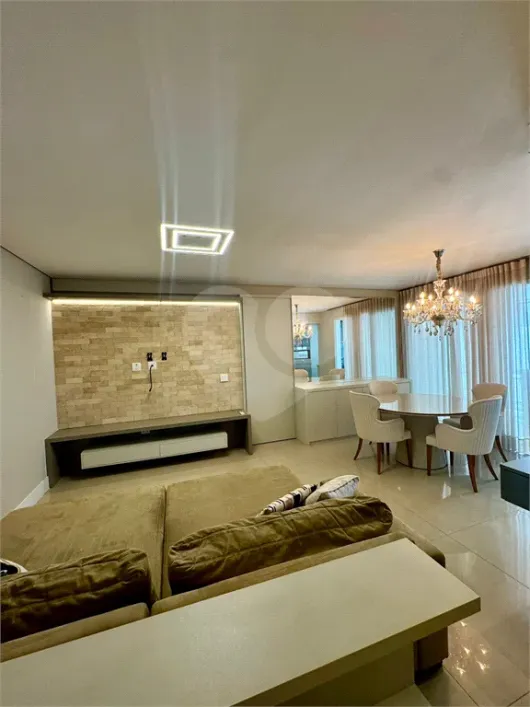 Foto do imóvel - Apartamento à venda com 3 quartos, 1 suíte, 131 m², 3 banheiros e 2 vagas na garagem em
