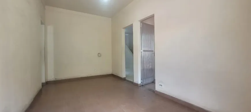Foto do imóvel - Casa à venda com 3 quartos, aceita animais, 110 m², 1 banheiro e 3 vagas em