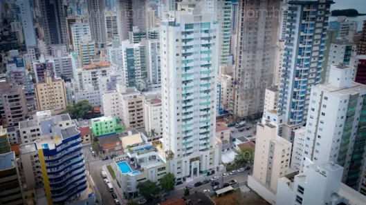 Apartamento com 4 Quartos à venda, 225m² no Centro, Balneário Camboriú