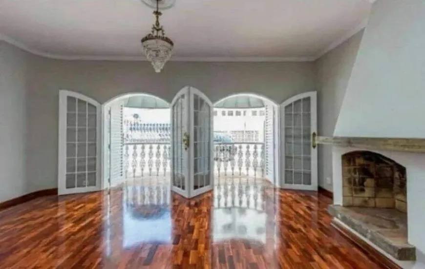 Foto do imóvel - Casa para alugar com 247 m², 4 quartos, 4 banheiros, 4 vagas