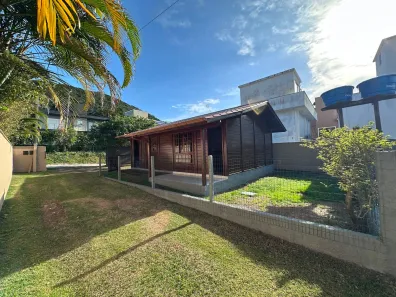 Casa com 2 Quartos para alugar, 95m² no Campeche, Florianópolis