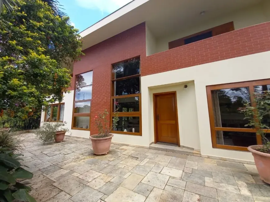Foto do imóvel - Casa de condomínio à venda com 4 quartos, 2 suítes, 332 m², 3 banheiros e 7 vagas na garagem em