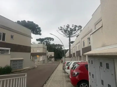 Casa de Condomínio com 2 Quartos à venda, 47m² no Santa Cândida, Curitiba