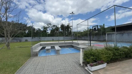 Casa com 3 Quartos à venda, 80m² no Vila Nova, Joinville