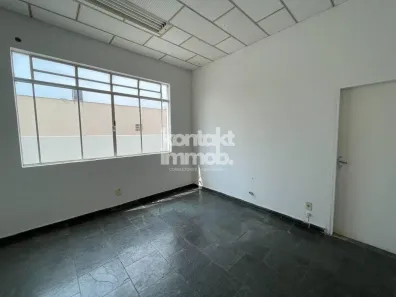 Prédio Inteiro para alugar, 700m² no Centro, Sorocaba