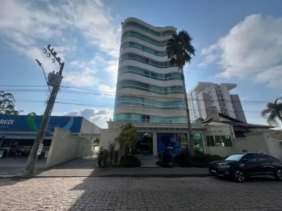 com 2 Quartos para alugar, 120m² no Centro, Timbó